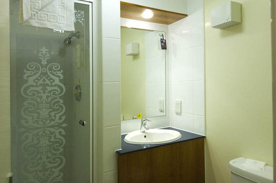 Premier Inn Натсфорд Екстер'єр фото